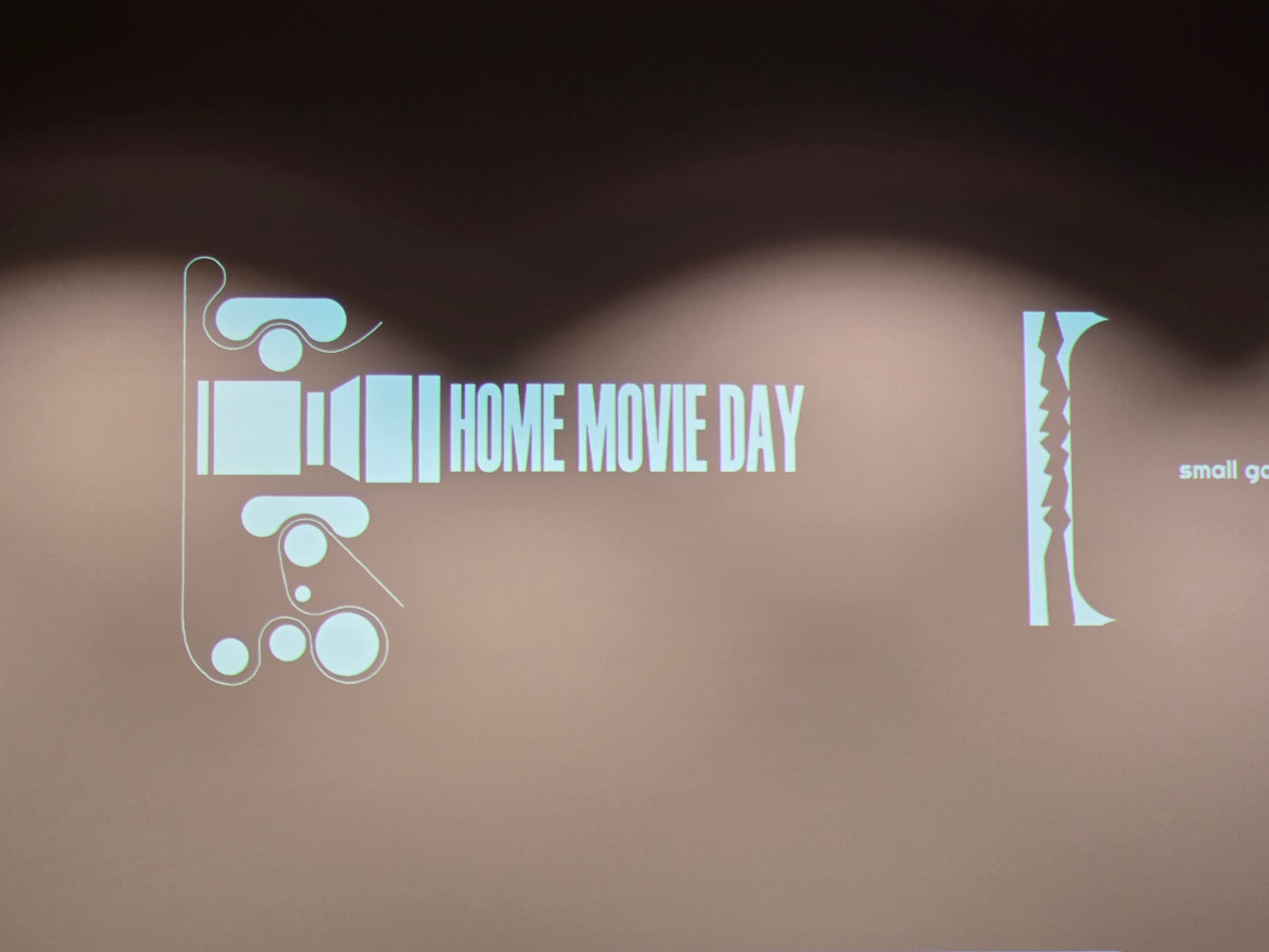 HOME MOVIE DAY GRATIS DIGITAL DOWNLOAD